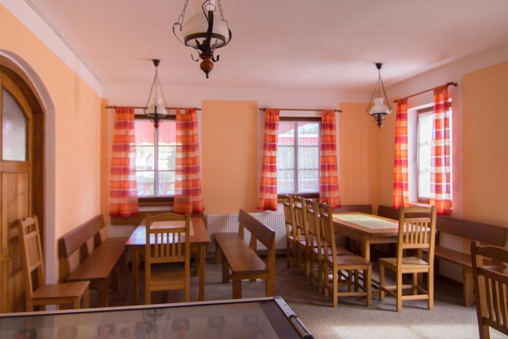 Ubytovna Pod Hrází Vyšší Brod Exterior foto