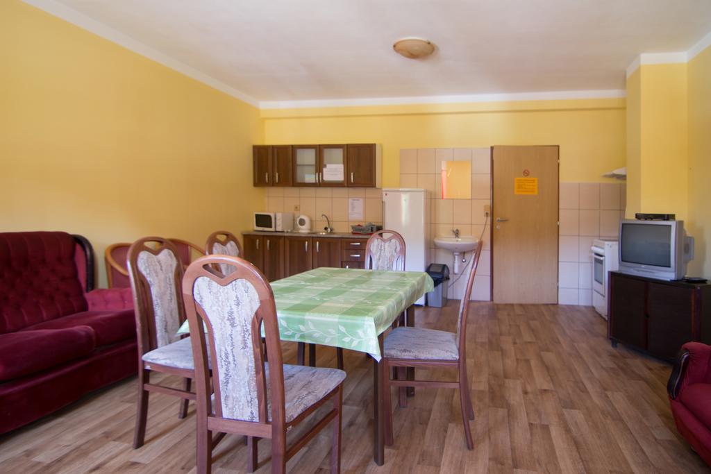 Ubytovna Pod Hrází Vyšší Brod Exterior foto